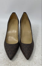 Load image into Gallery viewer, Michael Kors Womens Willa Alina Multicolor Monogram Print Pump Heels Size 8 M
