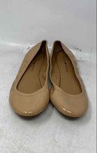 Load image into Gallery viewer, Lucky Brand Womens Beige Patent Leather Round Toe Slip-On Ballet Flats Size 8.5M
