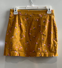 Load image into Gallery viewer, Forever 21 Womens Yellow Floral Print Front Zip Stretch Mini Skirt Size Small
