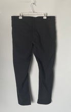 Load image into Gallery viewer, DKNY Mens Black Denim Dark Wash 5-Pocket Design Straight Jeans Pants Size 38x32
