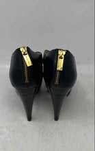Load image into Gallery viewer, Michael Kors Womens Elena Black Leather Open Toe Platform Sandals Size 6 M
