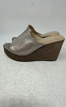 Load image into Gallery viewer, Bonavi Womens Gray Leather Slip-On Wedge Heel Platform Sandals Size 38
