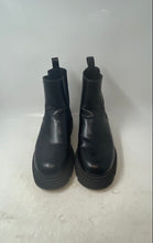 Load image into Gallery viewer, Zara Mens Black Leather Pull-On Round Toe Ankle Chelsea Boots Size 11
