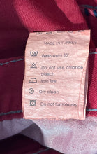 Load image into Gallery viewer, RNT23 Mens Red Denim Cotton Dark Wash 5 Pocket Design Straight Jeans Pants Sz 33
