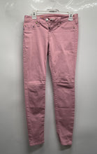 Load image into Gallery viewer, True Religion Womens Rose Pink Denim Light Wash Pockets Skinny Leg Jeans Size 27
