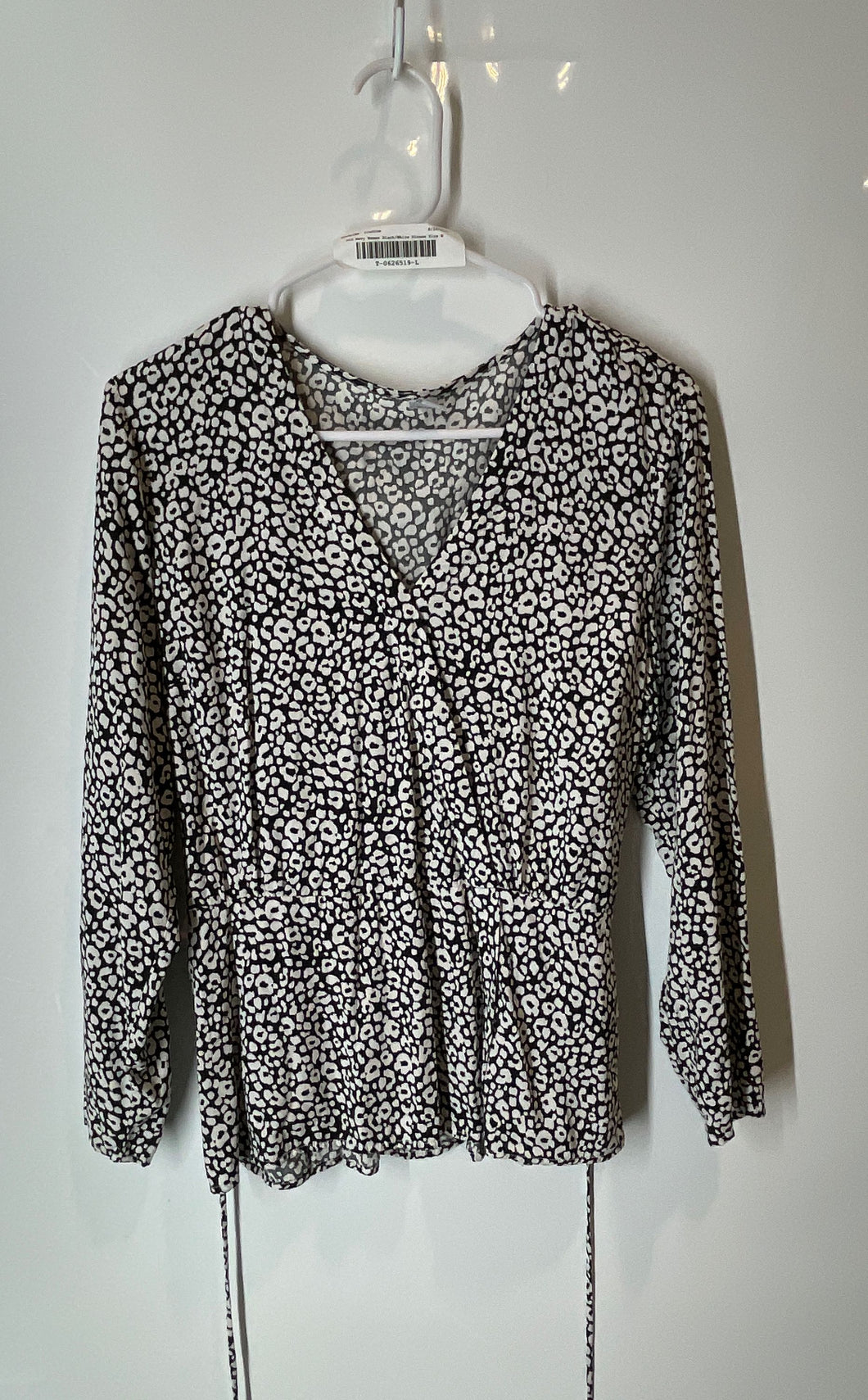 Old Navy Womens Black White Leopard Print Long Sleeve Blouse Top Size M