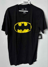 Load image into Gallery viewer, Warner Bros Mens Black Graphic Print Batman Pullover T-Shirt Size L With Tag
