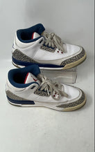 Load image into Gallery viewer, Nike Kids Air Jordan 3 Retro White Leather Lace-Up Sneakers Shoes Size 7Y
