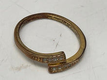 Load image into Gallery viewer, Women's Gold Tone Ring Size 5 With Small White Stones
