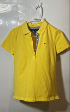 Load image into Gallery viewer, Tommy Hilfiger Womens Yellow Short Sleeve Collared Golf Polo Shirt Size XS
