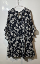Load image into Gallery viewer, Calvin Klein Womens Black White Floral 3/4 Sleeve V-Neck Shift Dress Size 14
