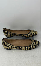Load image into Gallery viewer, Rebecca Minkoff Womens Uma Gold Black Slip-On Round Toe Ballet Flats Size 7M

