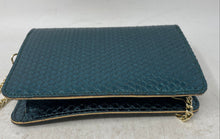 Load image into Gallery viewer, Persaman New York Womens Green Genuine Leather Turn Lock Cocktail Crossbody Bag

