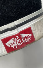 Load image into Gallery viewer, Vans Mens Off The Wall 500714 Black White Lace-Up Low Top Sneaker Shoes Size 11
