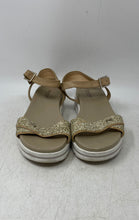 Load image into Gallery viewer, NeroGiardini Womens Beige Leather Open Toe Ankle Strap Sandals Size 36
