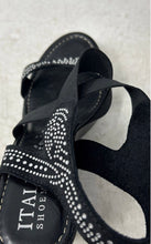Load image into Gallery viewer, Italian Shoemakers Womens Black Rhinestone Wedge Heel Platform Sandals Size 10
