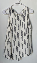 Load image into Gallery viewer, Alfani Womens White Black Printed Sleeveless Asymmetrical Blouse Top Size 6P
