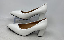 Load image into Gallery viewer, Unbranded Womens White Pointed Toe Slip-On Block Pump Heels Size 38
