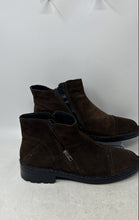 Load image into Gallery viewer, Eric Michael Womens Brown Suede Almond Toe Side Zip Ankle Booties Size 40
