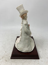 Load image into Gallery viewer, A Belcari Bridal Series Bride Groom Wedding Couple Figurine Collectible
