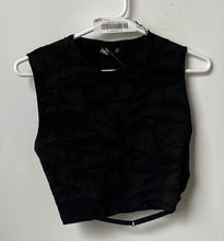 Load image into Gallery viewer, Zara Womens Black Leaf Print Sleeveless Adjustable Back Strap Cropped Top Size L
