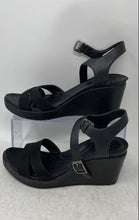 Load image into Gallery viewer, Crocs Womens Leigh II Black Open Toe Buckle Wedge Heel Ankle Strap Sandals Sz 7
