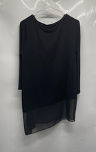 Load image into Gallery viewer, Vince Camuto Womens Black Round Neck Asymmetrical Hem Pullover Blouse Top Size M
