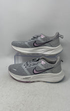Load image into Gallery viewer, Nike Mens 599392-002 Gray Pink Round Toe Lace-Up Running Shoes Size 8 No Insole
