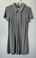 Load image into Gallery viewer, Divided By H&amp;M Womens Gray Short Sleeve Button Front Mini Dress Size Large
