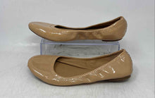 Load image into Gallery viewer, Lucky Brand Womens Beige Patent Leather Round Toe Slip-On Ballet Flats Size 8.5M

