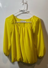 Load image into Gallery viewer, Forever 21 Womens Yellow Pleated Long Sleeve Pullover Blouse Top No Size
