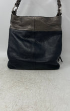 Load image into Gallery viewer, Brighton Womens Gray Black Leather Inner Pockets Adjustable Strap Crossbody Bag
