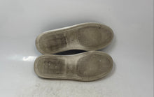 Load image into Gallery viewer, Steve Madden Womens Dean Gray Suede Slip-On Low Top Sneakers Shoes Size 7.5

