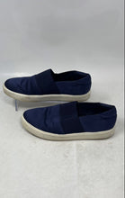 Load image into Gallery viewer, Vince Womens Corbin Blue White Round Toe Slip-On Sneaker Shoes Size 6.5
