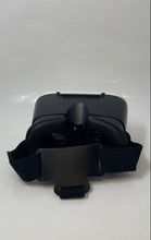 Load image into Gallery viewer, Onn White Adjustable Screen Up To 6 Inch Virtual Reality Smartphone Headset
