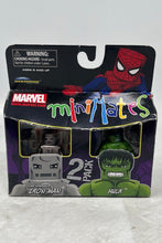 Load image into Gallery viewer, Diamond Select Marvel Minimates Iron Man And Hulk Mini Action Figure
