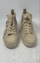 Load image into Gallery viewer, Steve Madden Womens Cornell Light Beige Lace-Up Sneaker Shoes Size 9.5M
