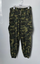 Load image into Gallery viewer, Fashion Nova Womens Green Camouflage Flat Front Cadet Kim Cargo Pants Size Small
