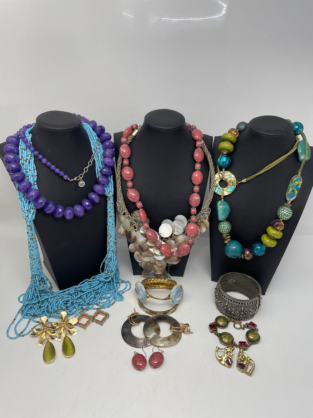 'Women's Jewelry Necklaces-Bracelets-Earrings (15 Pcs)