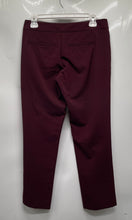 Load image into Gallery viewer, New York &amp; Company Womens Wine Flat Front Pockets Regular Fit Dress Pants Size 2
