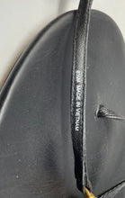 Load image into Gallery viewer, Authentic Tory Burch Womens Capri Black Leather Thong Sandals Size 8.5M Damaged
