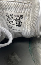 Load image into Gallery viewer, Puma Womens Smash Platform V2L 381447-01 White Lace-Up Sneakers Shoes Size 9
