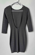 Load image into Gallery viewer, Guess Womens Gray Textured 3/4 Sleeve Open Back Bodycon Dress Size XS With Tag
