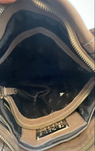 Load image into Gallery viewer, Tentazione Due Italy Womens Brown Leather Inner Zipped Pocket Shoulder Bag
