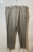 Load image into Gallery viewer, J.Crew Mens Gray Flat Front Straight Leg Pockets Chino Pants Sz W38xL32 With Tag

