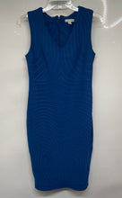 Load image into Gallery viewer, New York &amp; Company Womens Blue Textured Sleeveless Stretch Sheath Dress Size S
