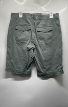 Load image into Gallery viewer, Gloria Vanderbilt Womens Green Regular-Fit Utility Bermuda Shorts Size 10
