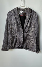 Load image into Gallery viewer, Dana Buchman Womens Gray Snakeskin Print Collared One-Button Blazer Size 16
