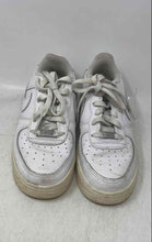 Load image into Gallery viewer, Nike Kids Air Force 1 White Low Top Lace-Up Sneaker Shoes Size 5.5Y
