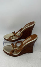 Load image into Gallery viewer, Michael Kors Womens Brown Open Toe Wedge Heel Platform Sandals Size 5 M
